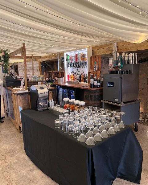 mobile-bar-for-weddings